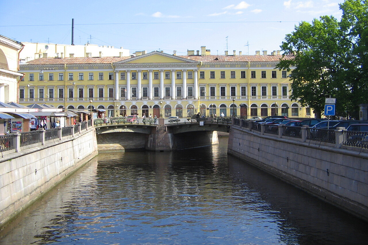 Санкт-Петербург в конце мая