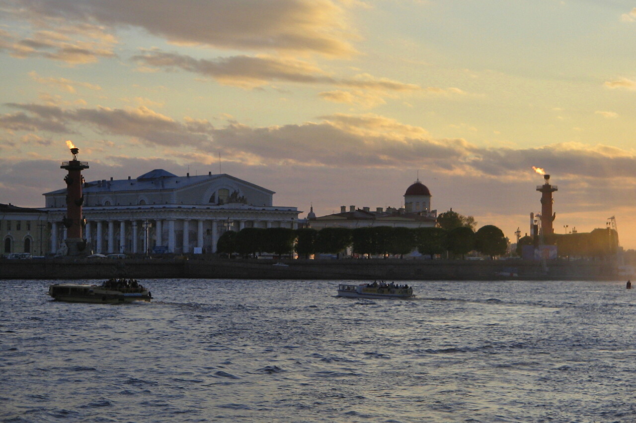 Закат на Неве, Санкт-Петербург