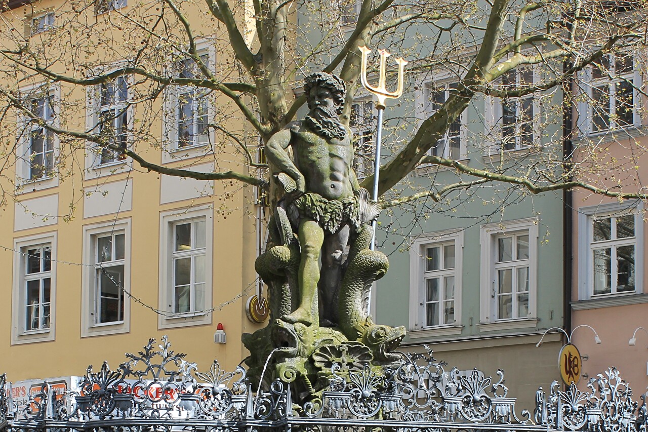Neptune Fountain (Gabelmann), Bamberg