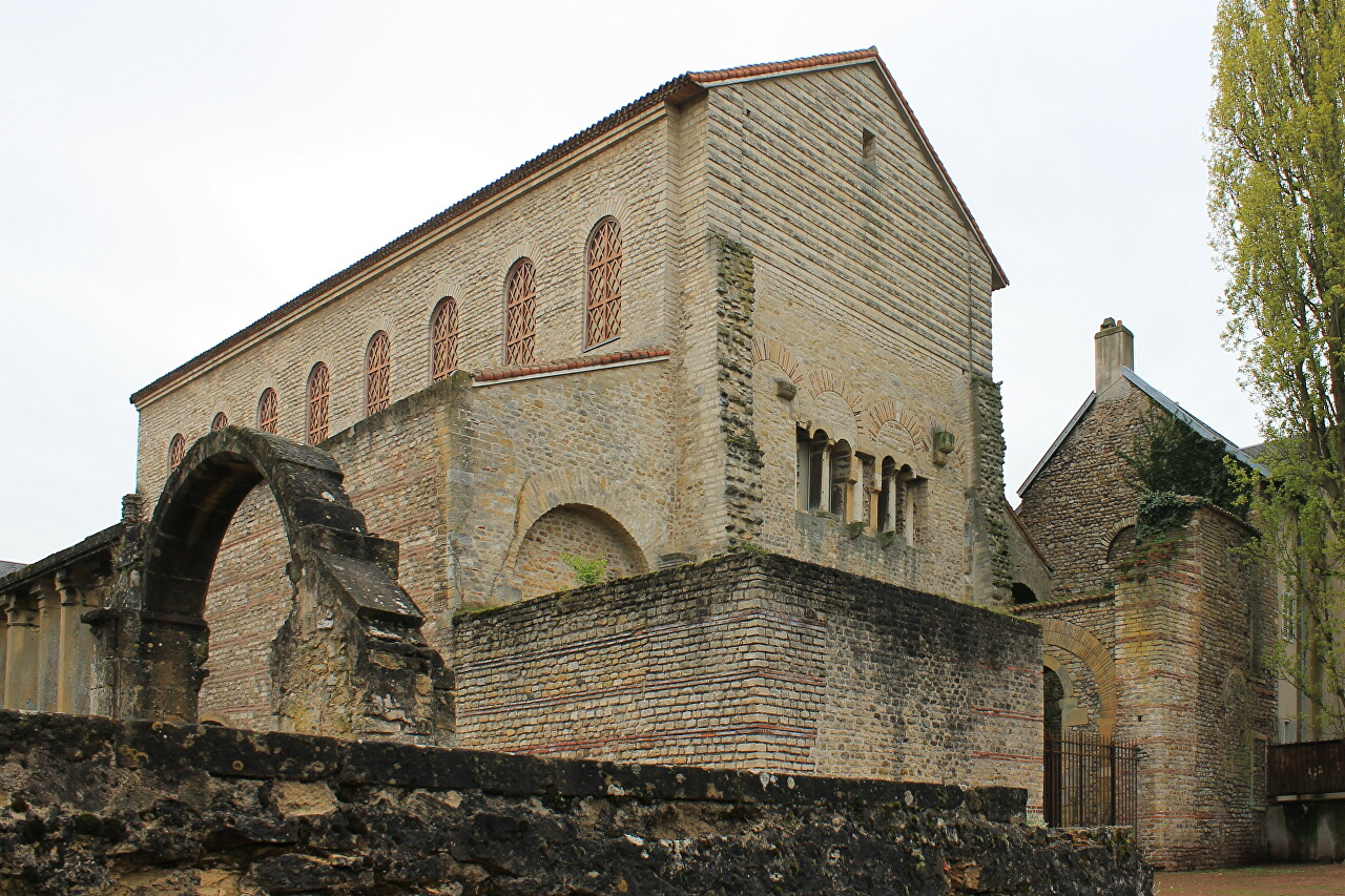 St. Peter's Church, Metz