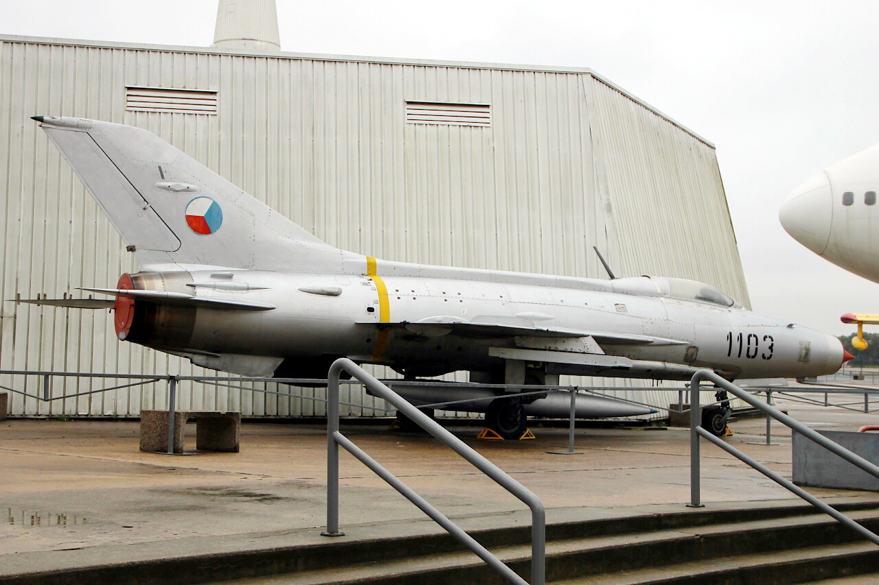 Aero S-106 fighter (MiG-21F-12), Le Bourget