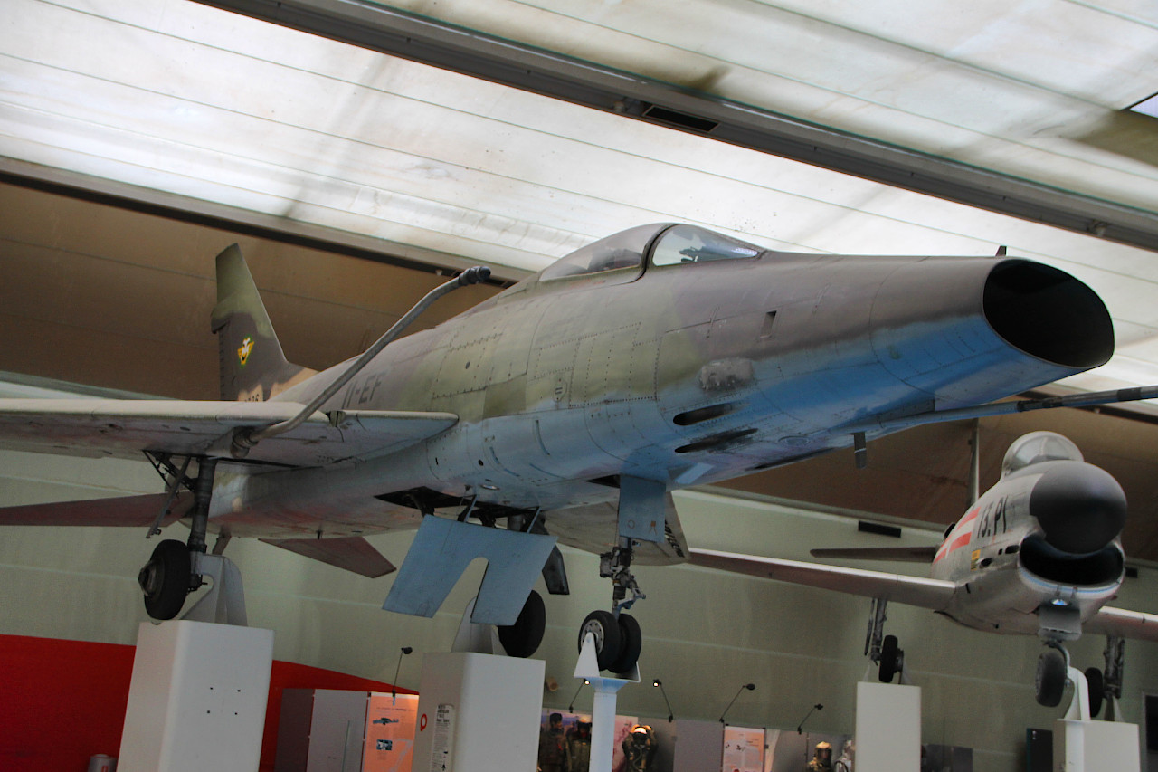 F-100D Super Sabre fighter-bomber, Le Bourget