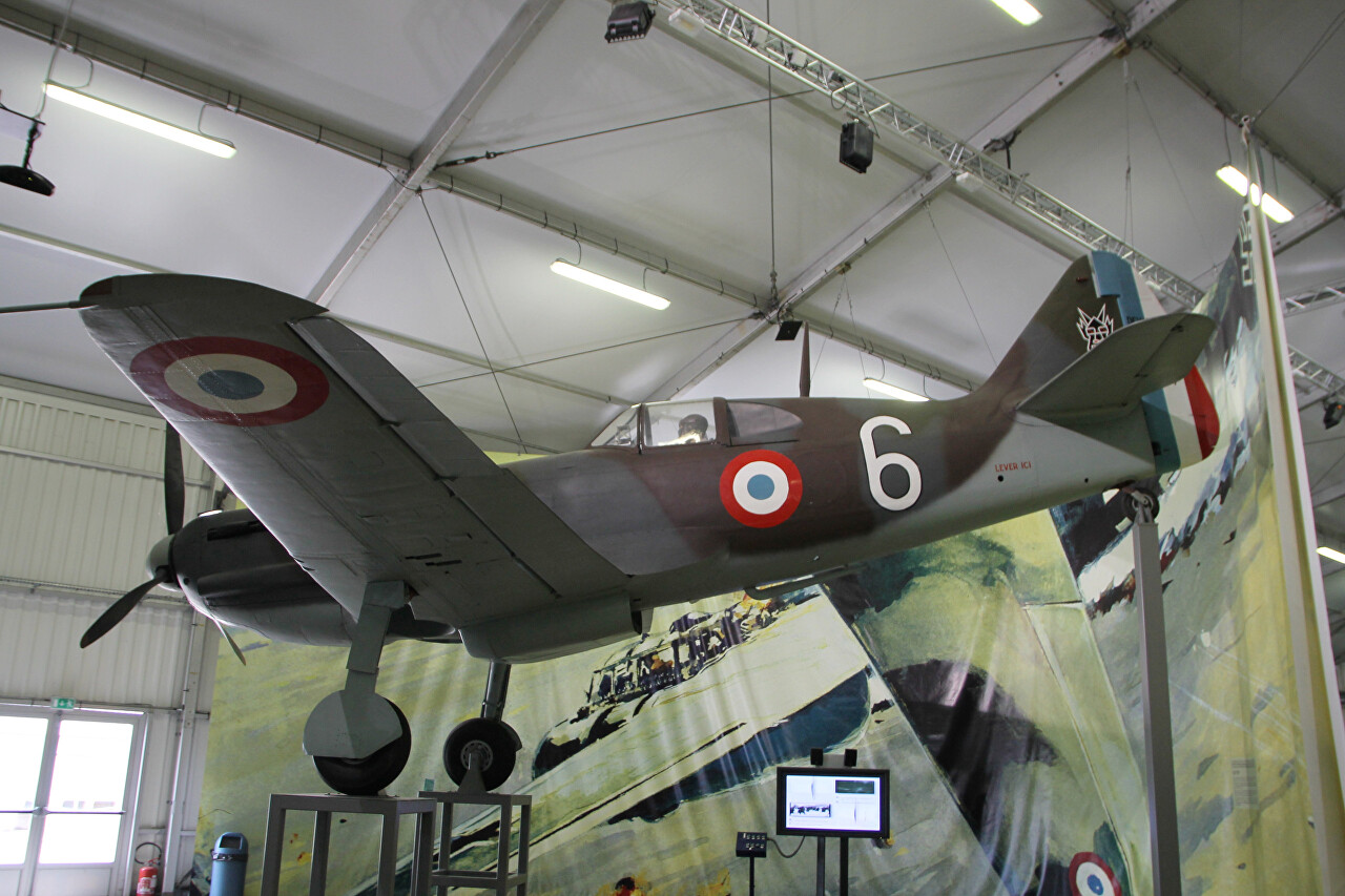 Dewoitine D. 520 fighter (Le Bourget)