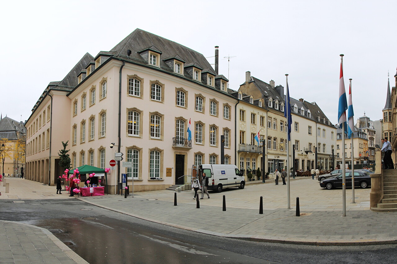 Rue du Marché-aux-Herbes, Luxembourg