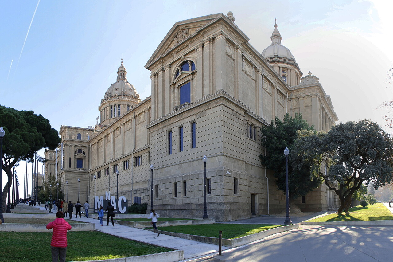 Барселона. Национальный дворец (Palau Nacional de Catalunia)