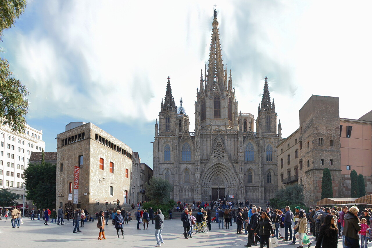 New Square (Plaça Nova)