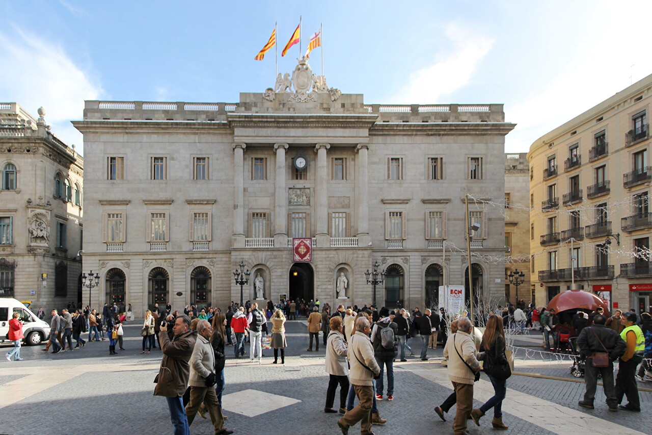 St. James's Square (Plaça de Sant Jaume)