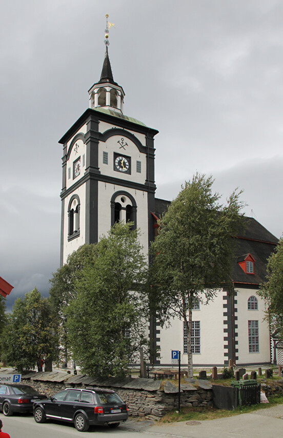 Bergstadens Ziir, Røros сhurch