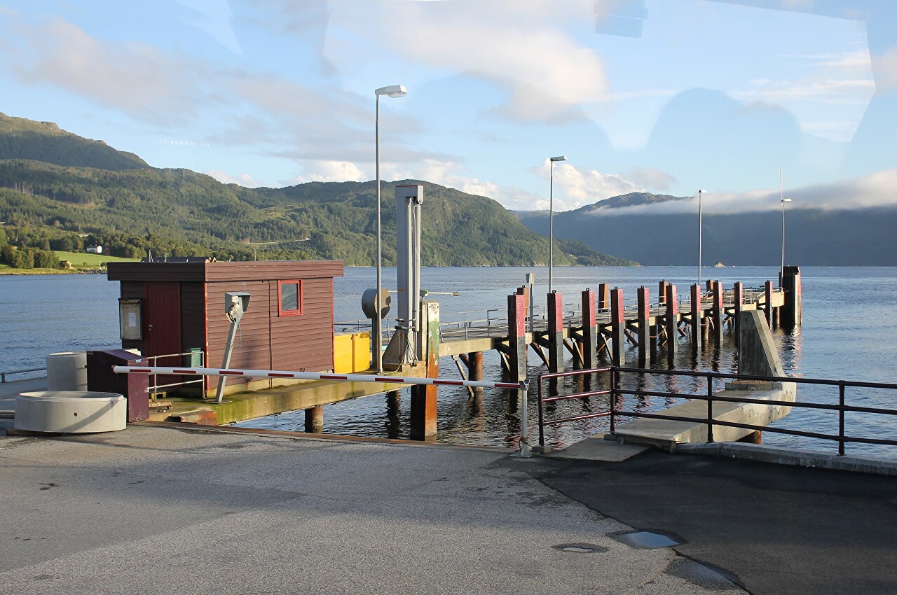 Halsa ferry pier