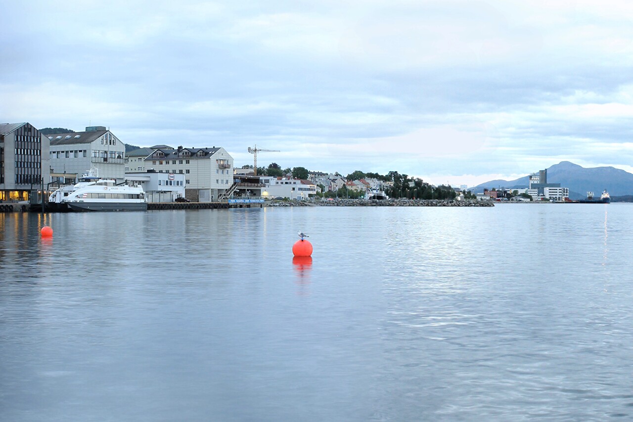 Hamnegata promenade, Molde