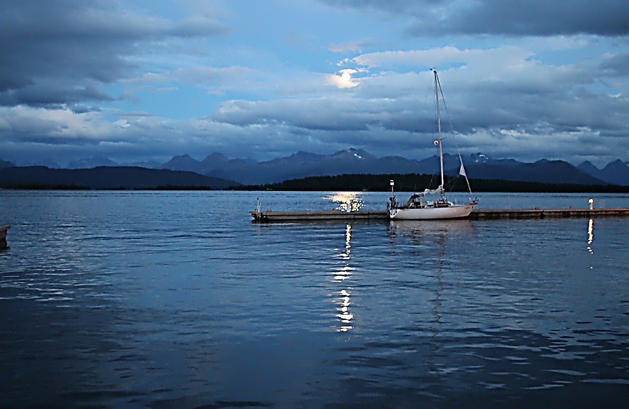 Hamnegata promenade, Molde