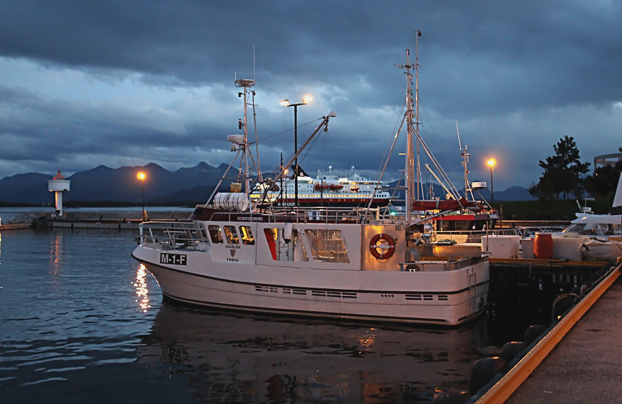 Hamnegata promenade, Molde