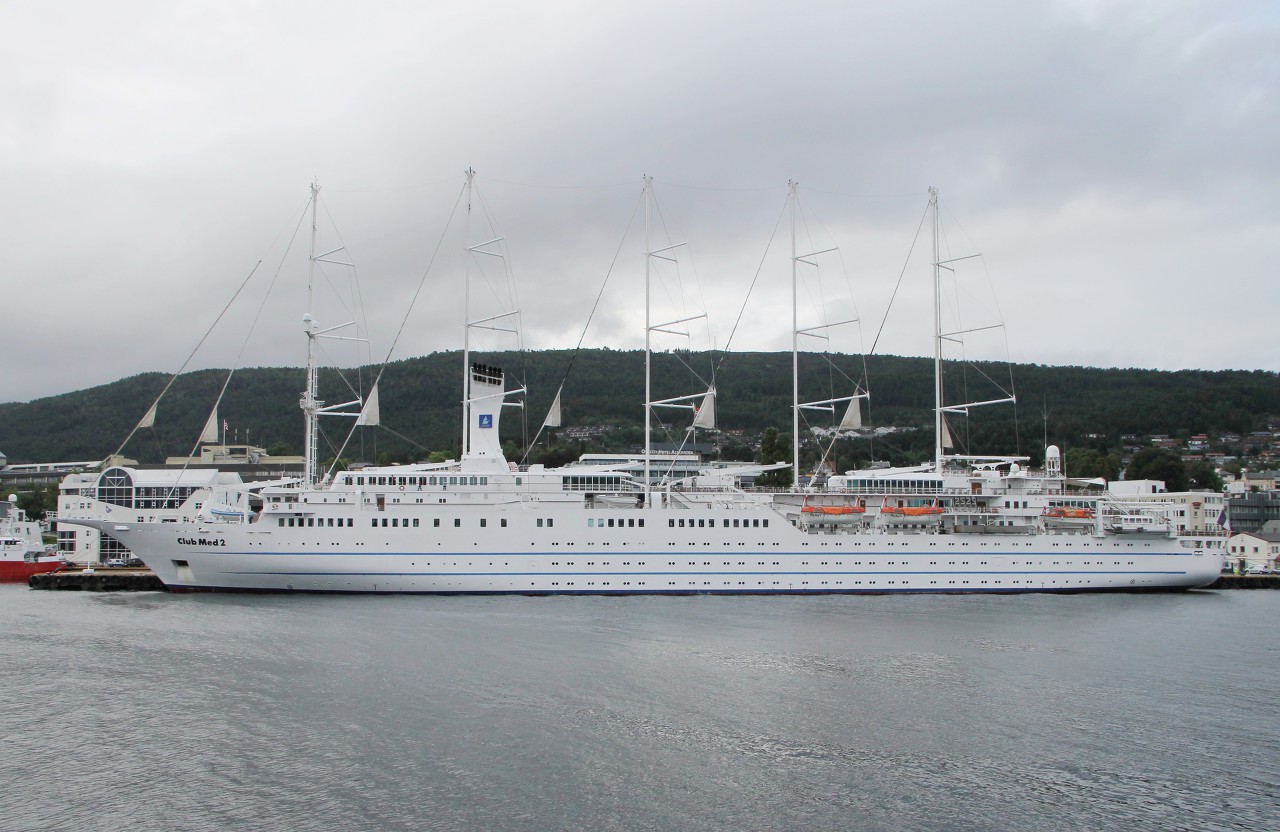 Club Med 2 cruise ship