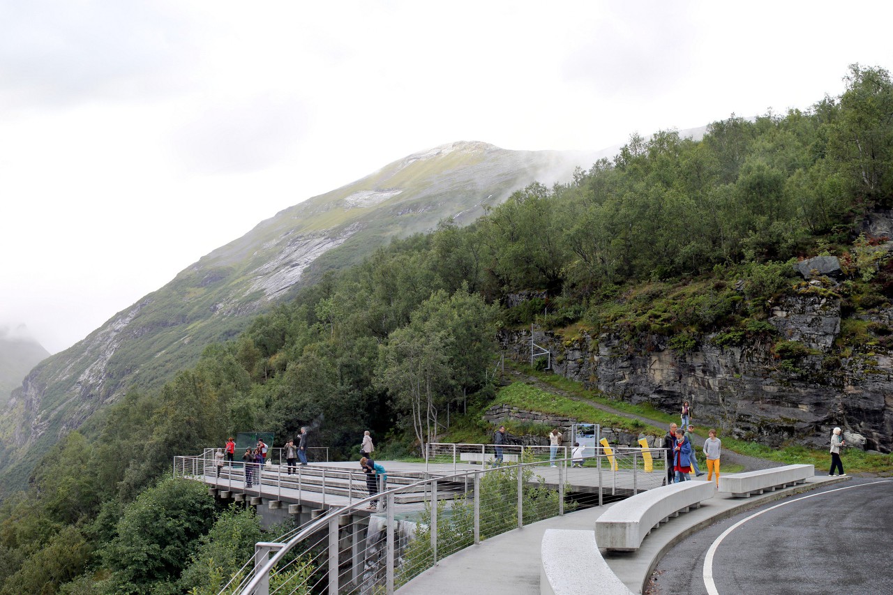 Geirangerfjord.  Ørnesvingen observation deck