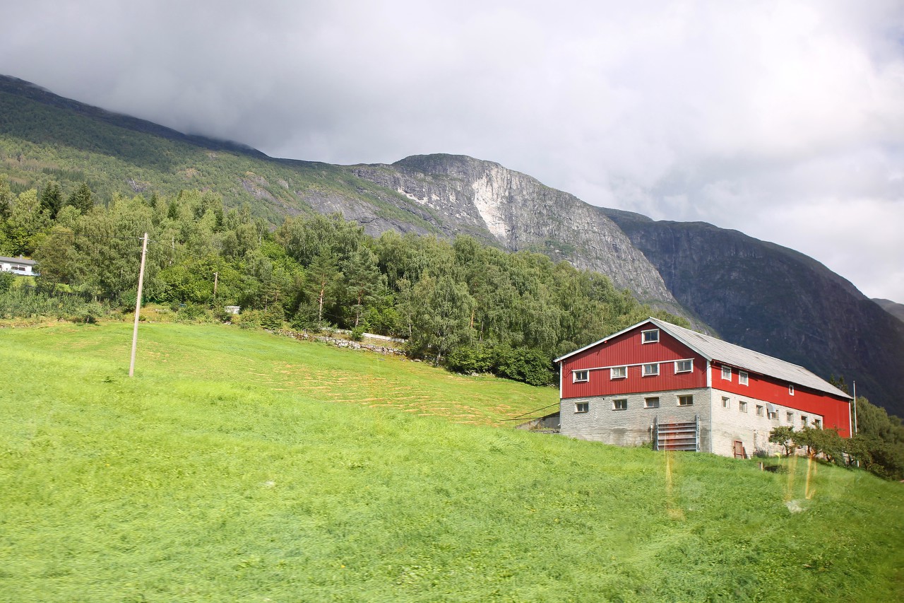 Stryn, Summer Ski Resort