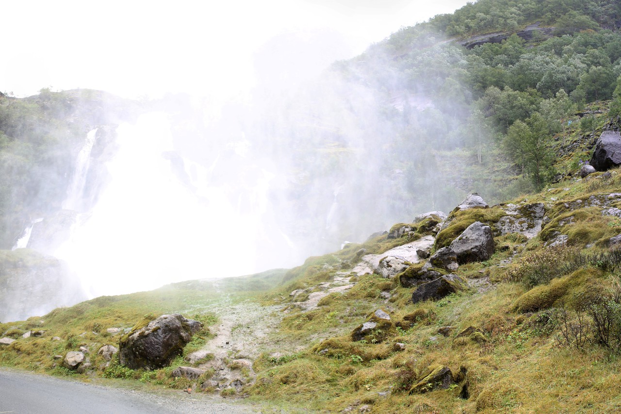 Kleivafosen Waterfall