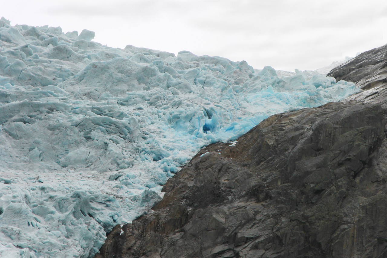 Briksdalsbreen glacier