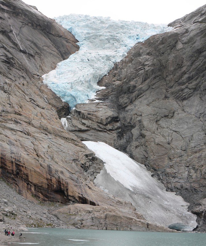 Briksdalsbreen glacier