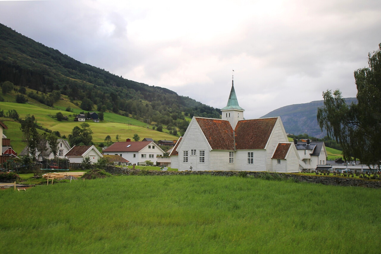 Old Olden Church