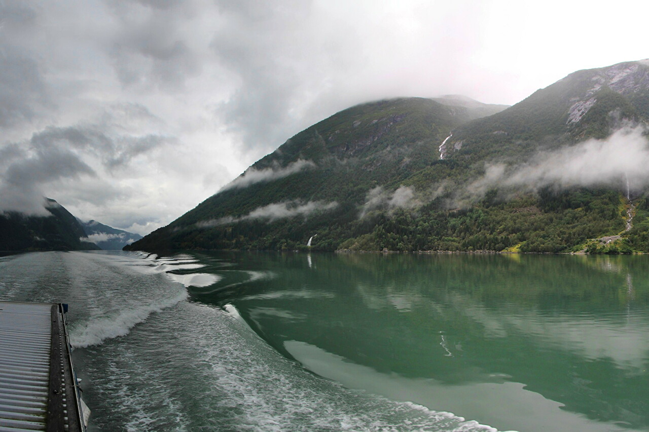 Fjærlandfjorden