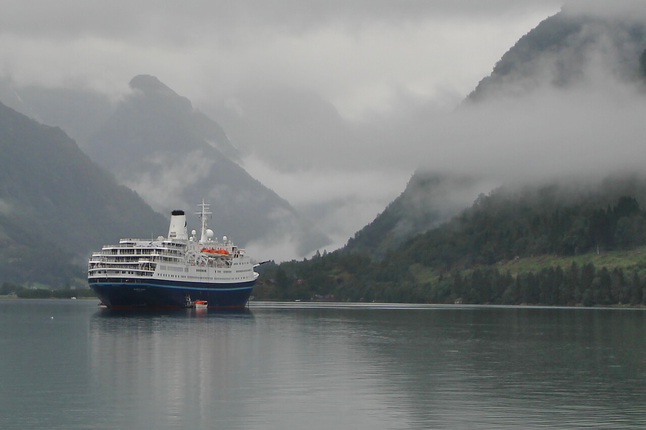 Fjærlandfjorden