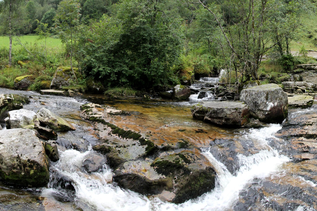 Twindefossen Waterfall