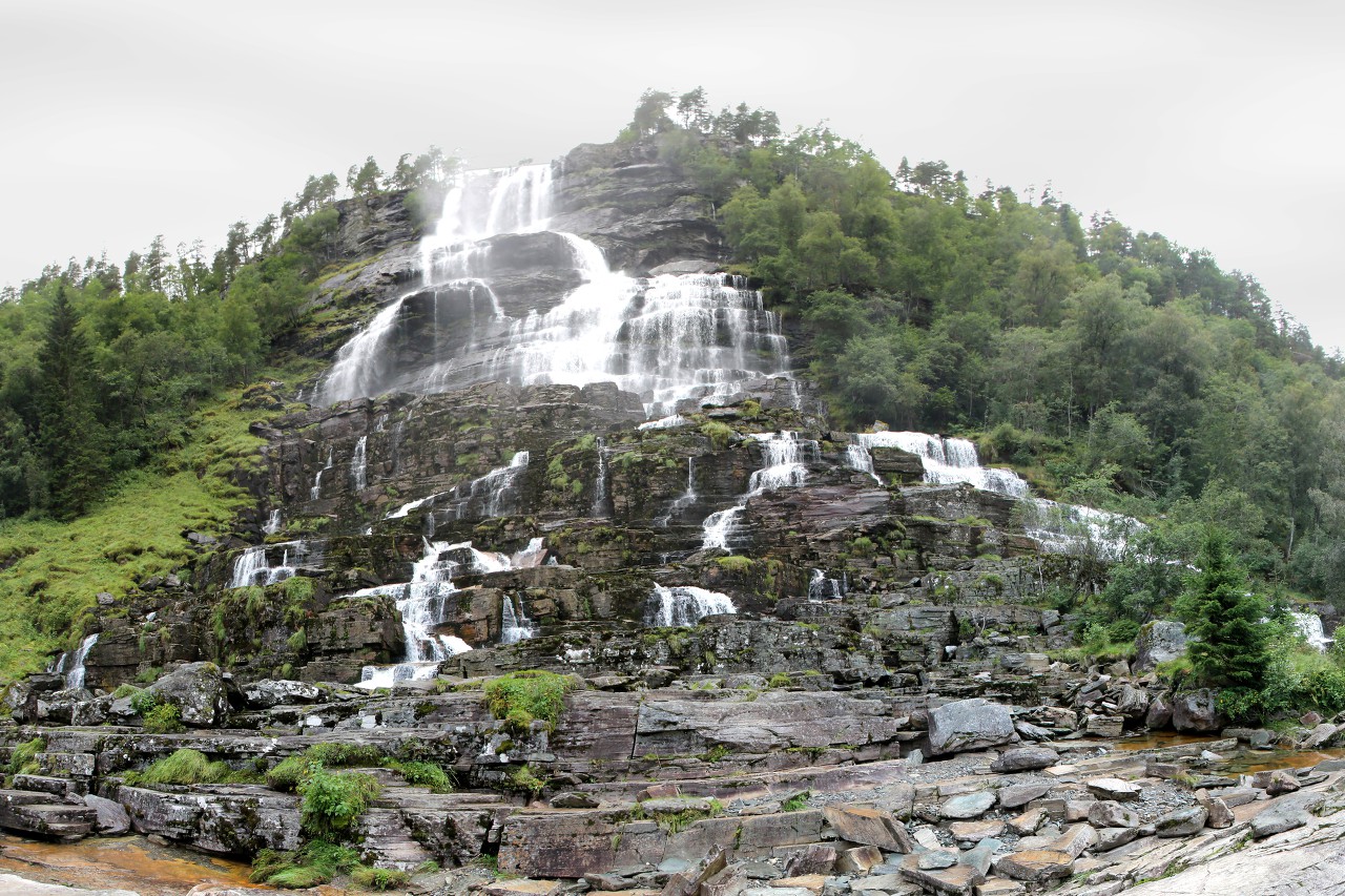 Twindefossen Waterfall