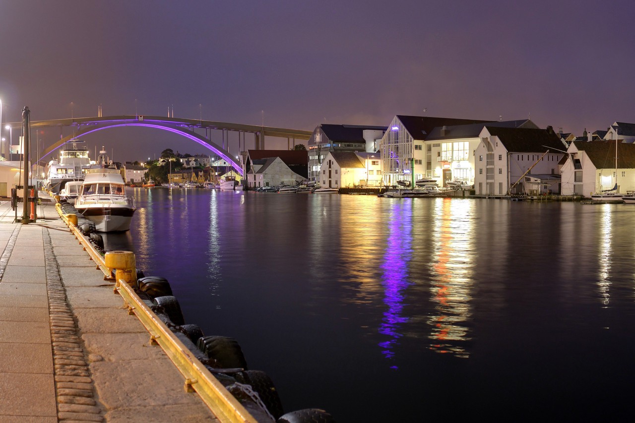 Night Haugesund, the Smedasundet Promenade