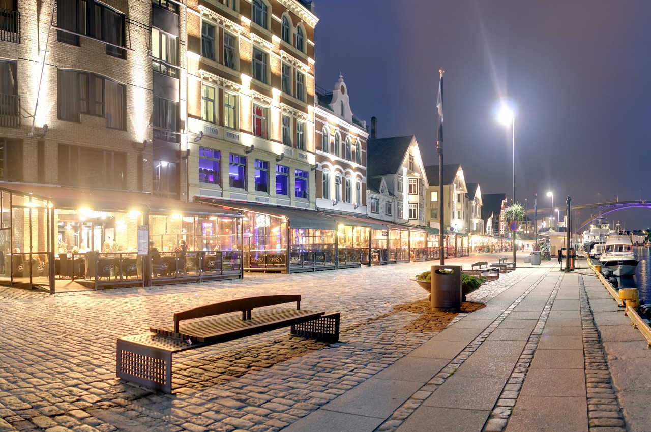 Night Haugesund, the Smedasundet Promenade