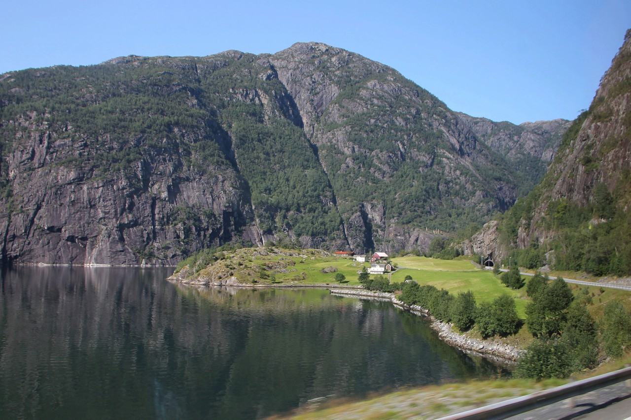 Åkrafjorden