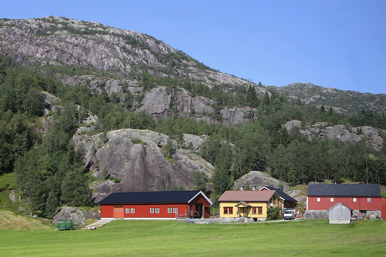 Løyningsdalen Valley