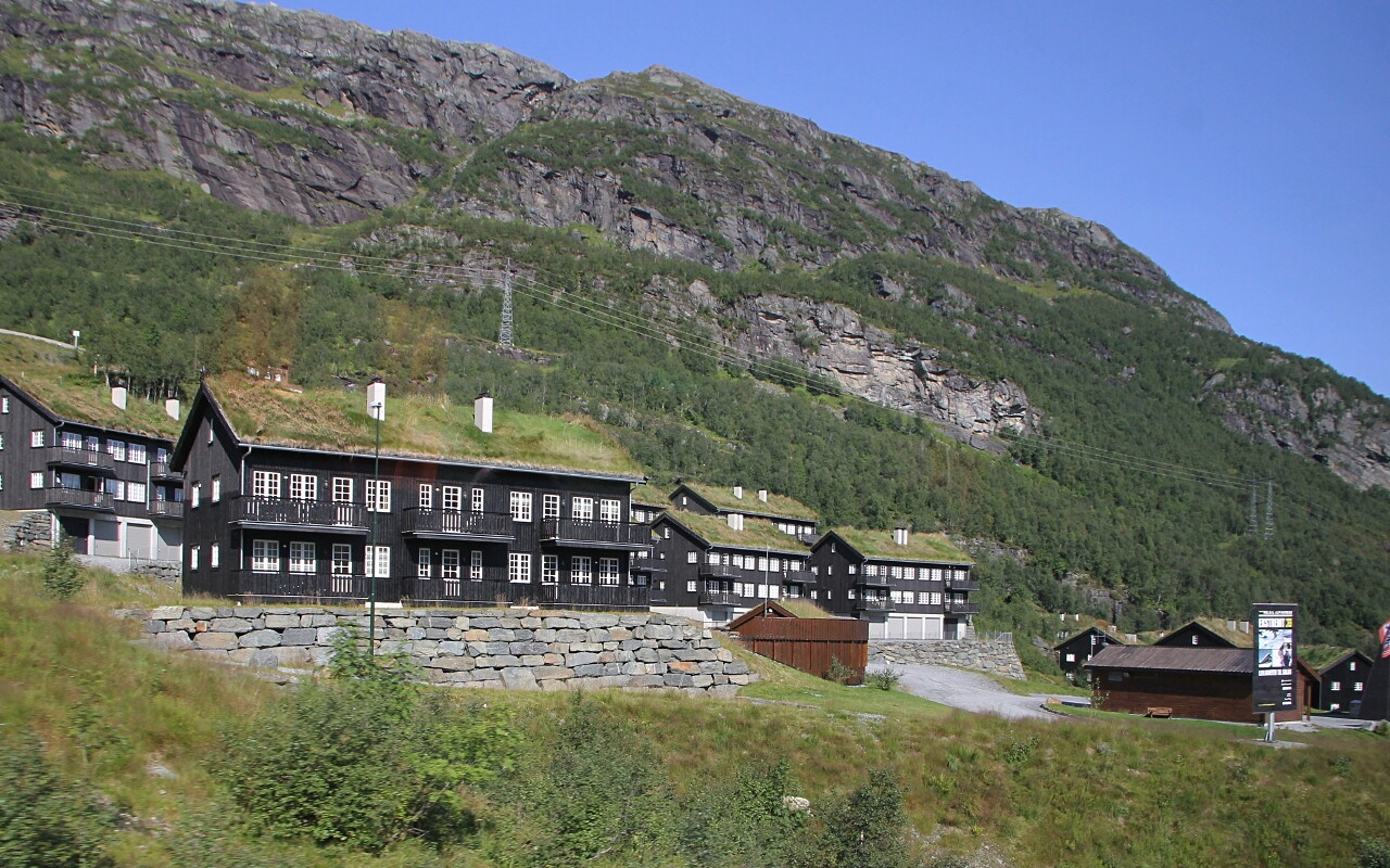 Løyningsdalen Valley