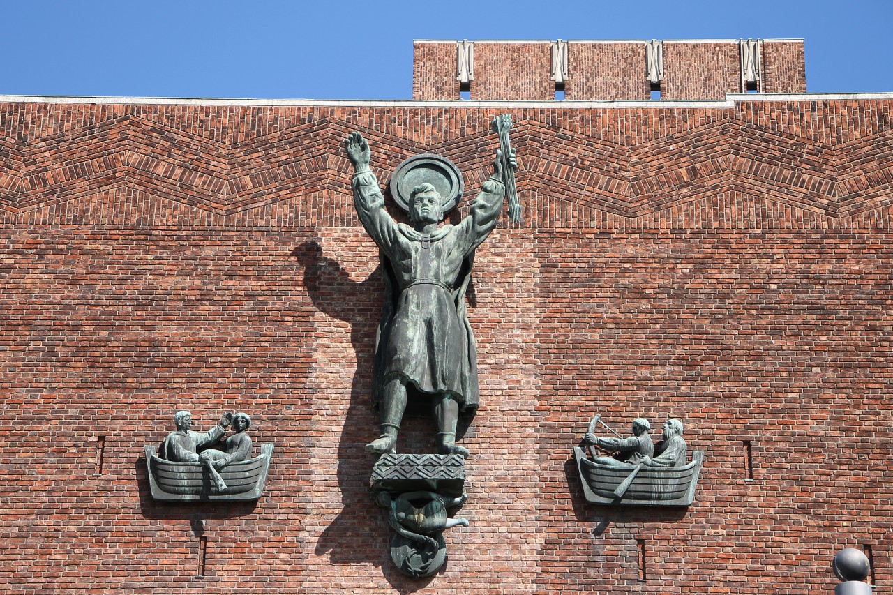 Sculptures and Bas-reliefs of Oslo City Hall