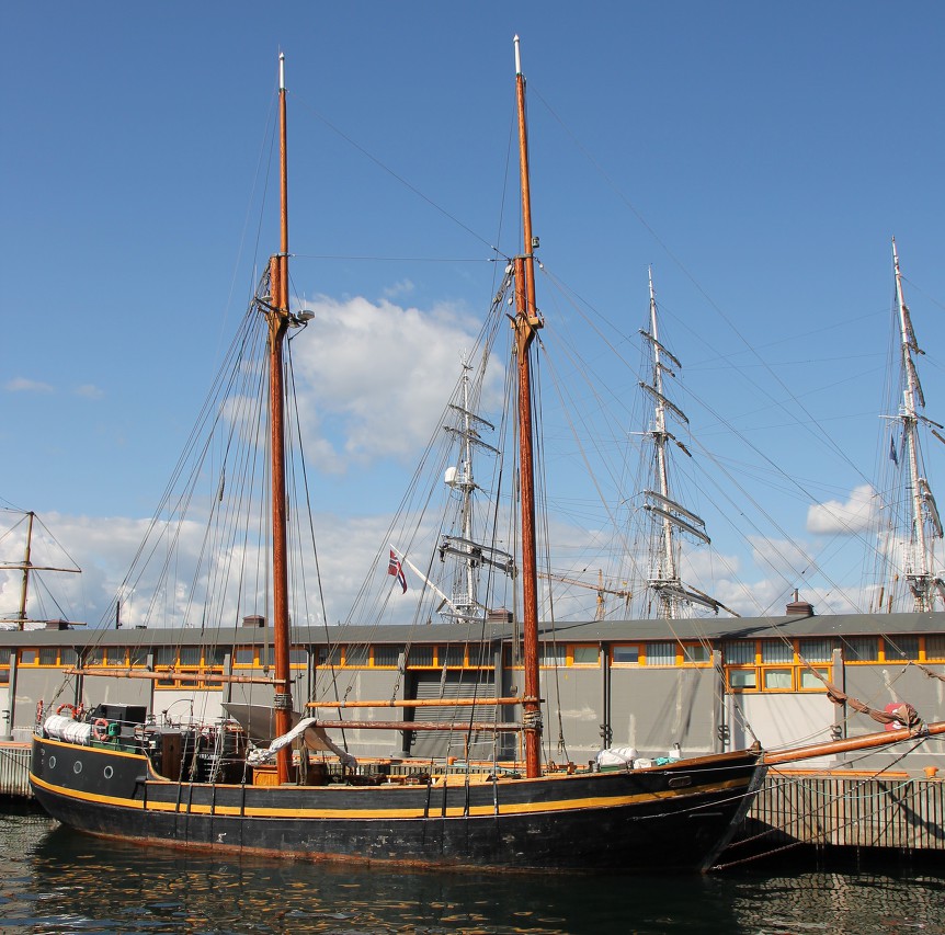 Sailing schooner, Harbour Pipervika, Oslo