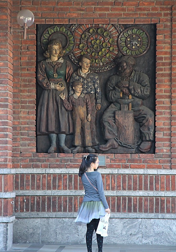 Wooden Bas-relief, Oslo City Hall