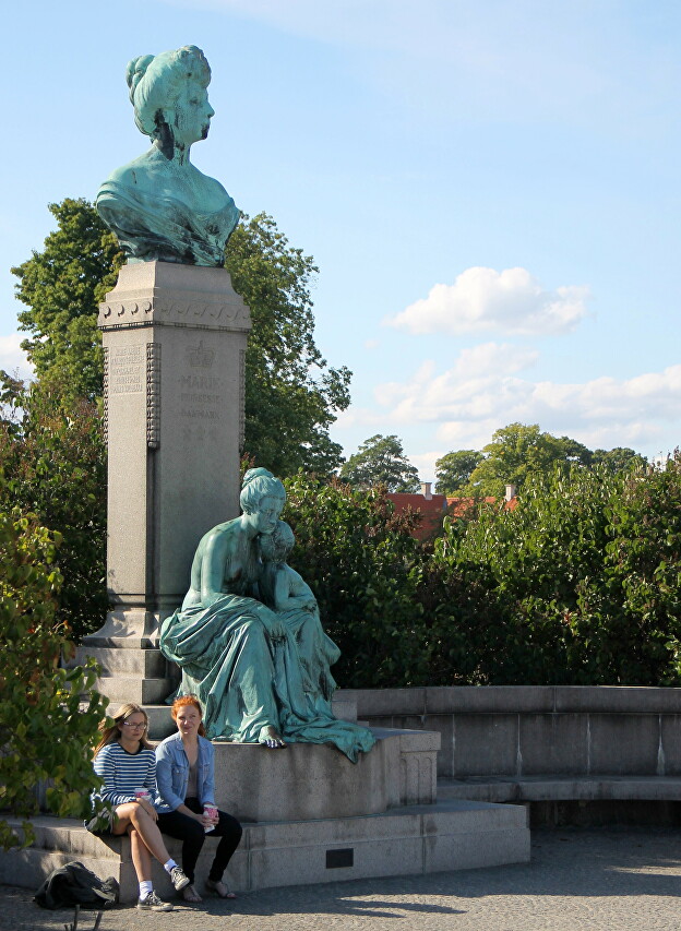 Monuments Of Mary Of Orleans, Copenhagen
