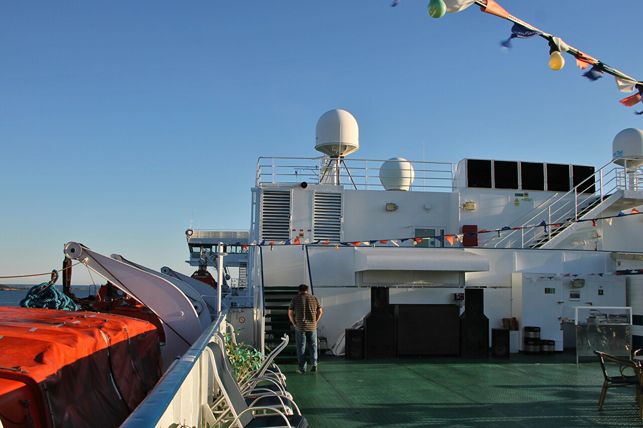 Princess Maria Ferry, deck