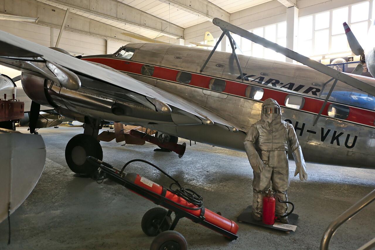 Lockheed 18-07 Lodestar, Vantaa