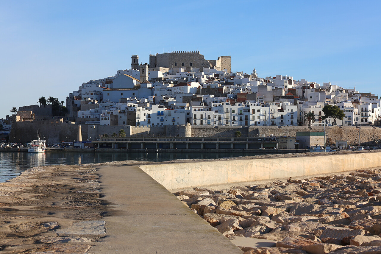 Peniscola and Castellon de la Plana, December 30