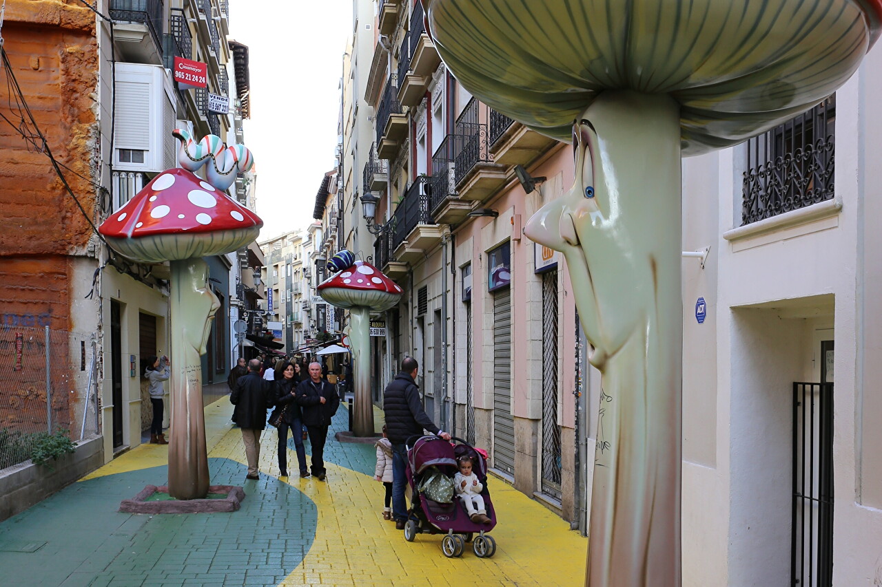 Alicante. 'Children's street' Calle San Francisco