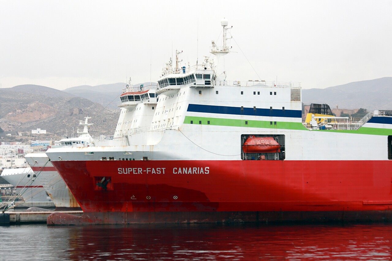 Almería ferry port, Super-Fast Canarias, Super-Fast Bolearias