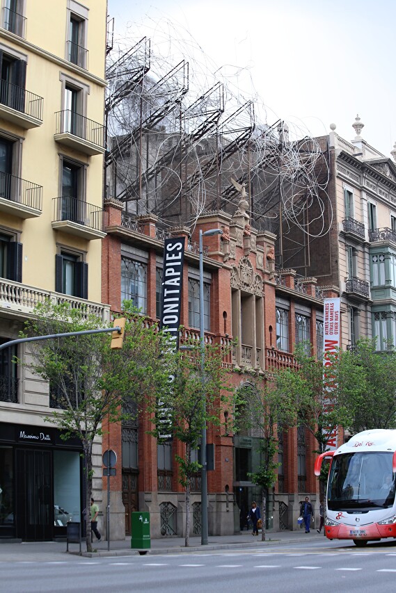 Издательский дом Монтанера и Симона, Барселона