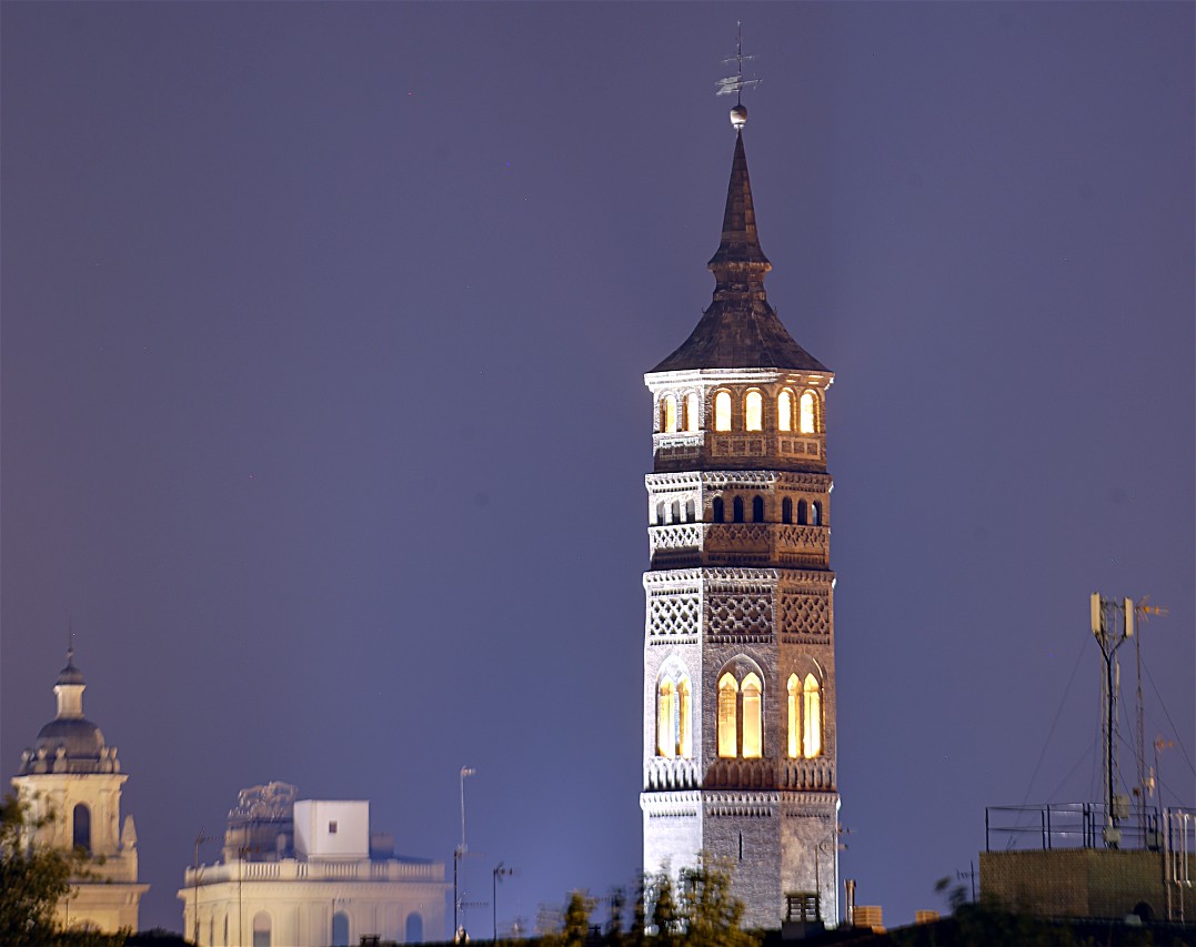 Zaragoza. Bell tower of the Church of San Pablo at night
