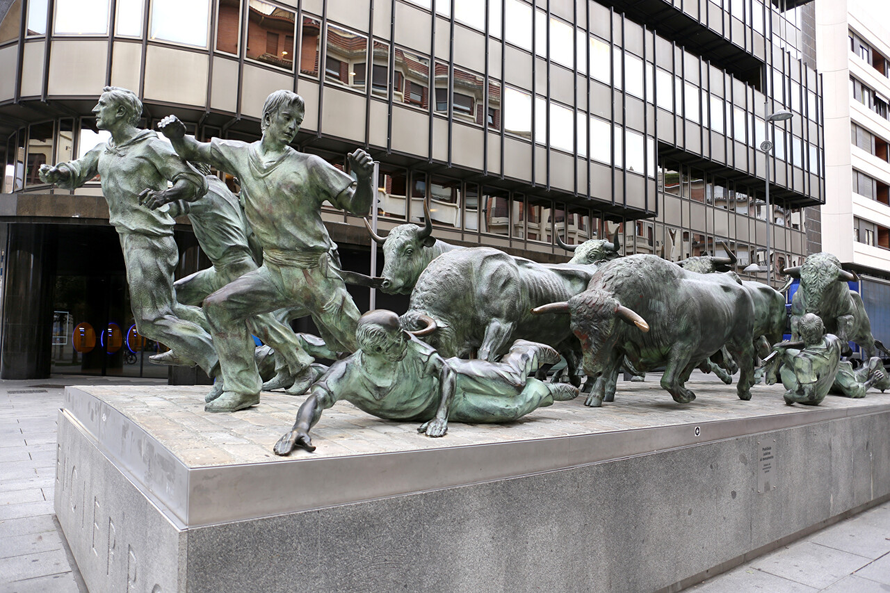 Encierro Monument, Pamplona