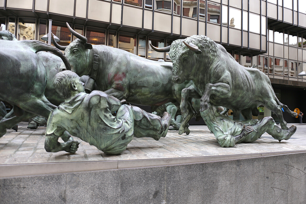 Encierro Monument, Pamplona