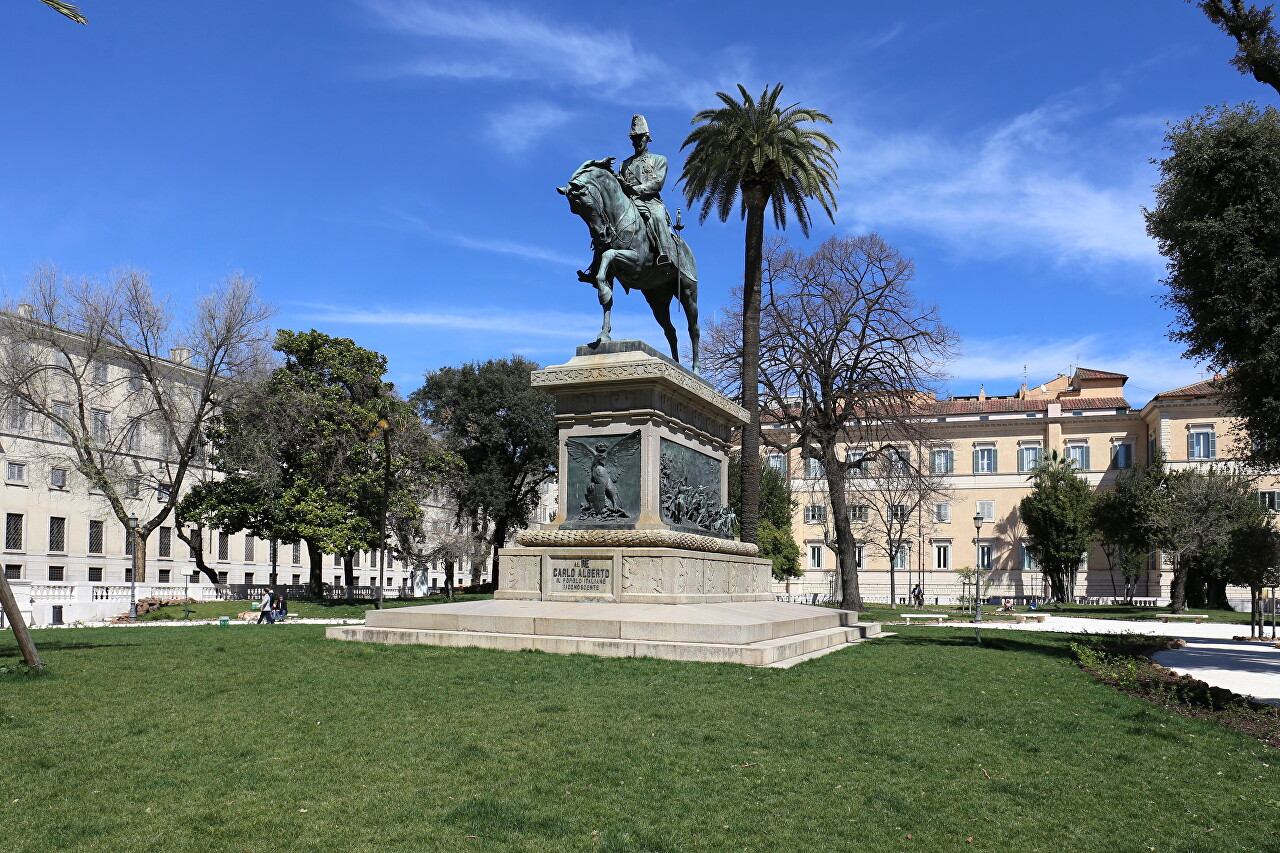 Памятник Карлу Альберту, Рим