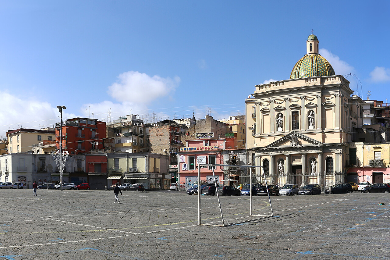 Piazza del Mercato, Naples