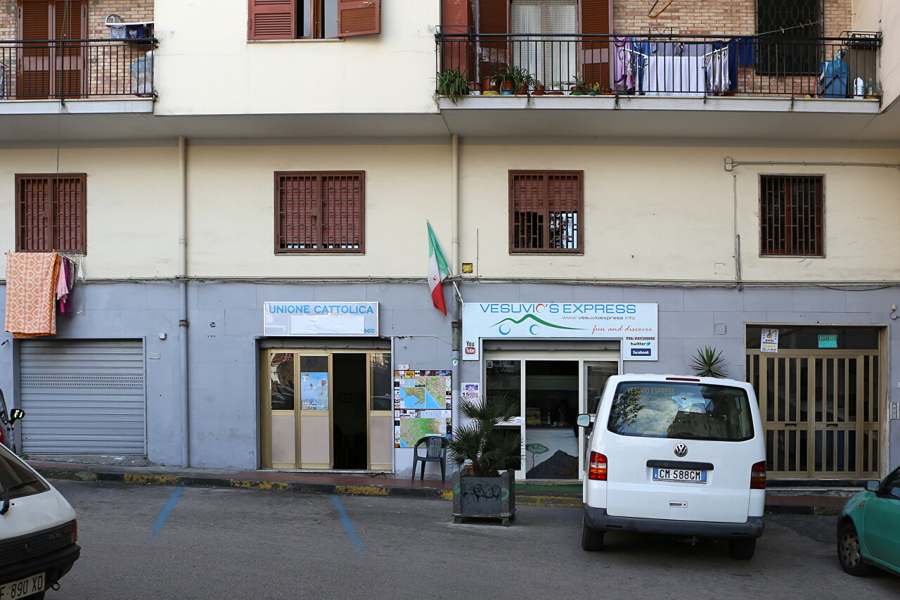 Bus to Mount Vesuvius