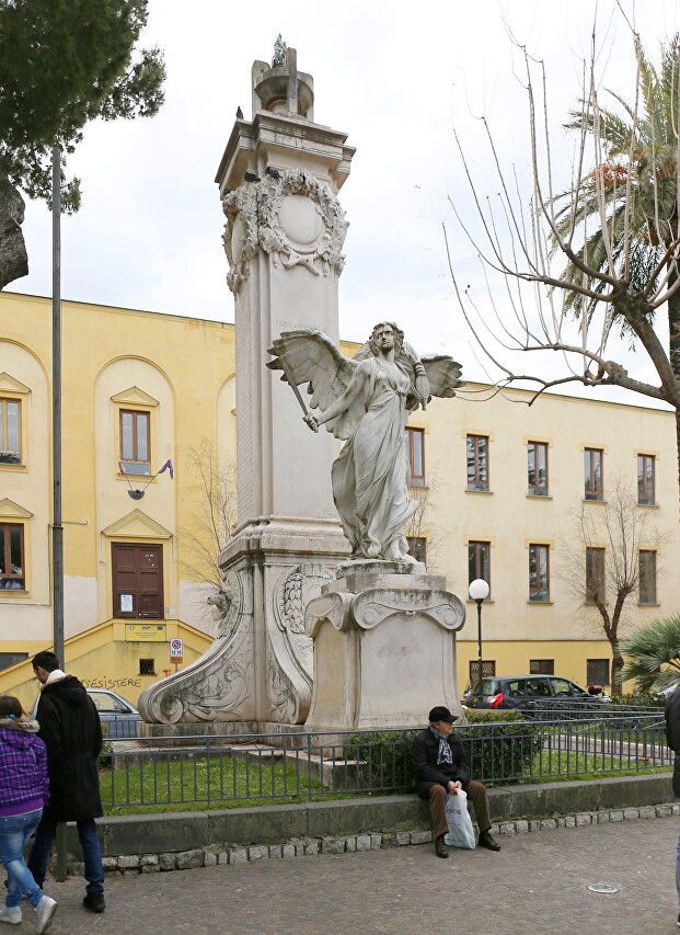 Monumento ai Caduti, Sorrento