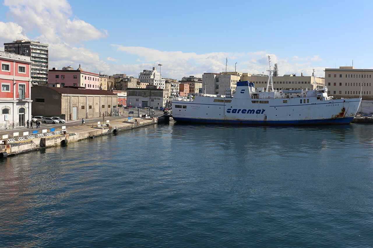 Naples ferry dock (Calata Porta di Massa)